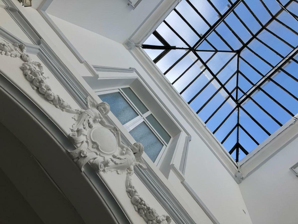 Готель Le Carre Des Arts Le Cateau-Cambresis Екстер'єр фото